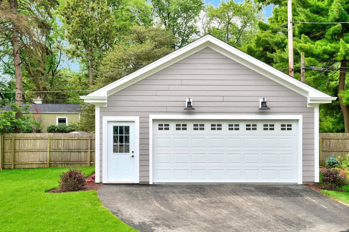 Attached vs Detached Garage: Cost, Pros, Cons, and Resale Value 2026